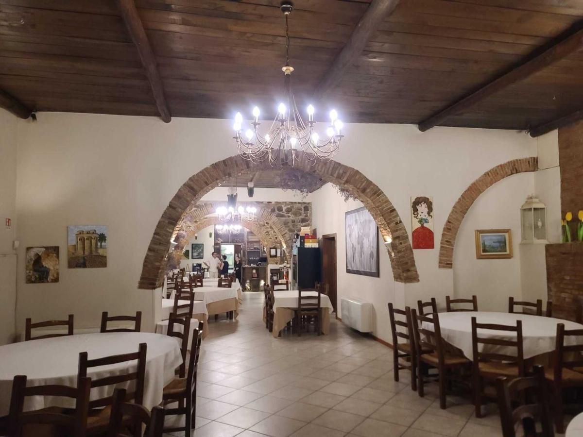 Riccio - La Cantina Del Contadino Ренде Экстерьер фото